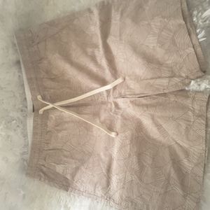 Banana Republic mens deck shorts